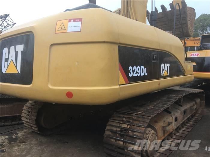 CAT 329 D حفارات زحافة