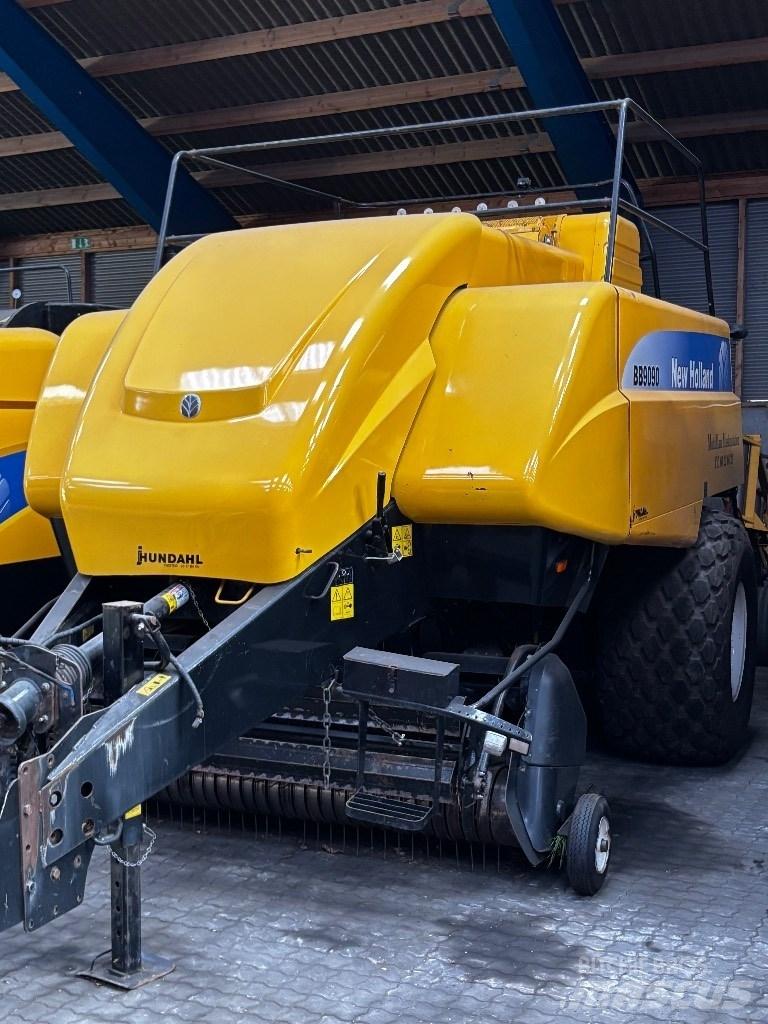 New Holland BB 9090 محزمات مربعة