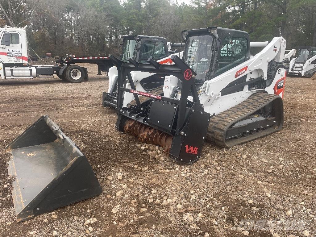 Bobcat T770 لوادر انزلاقية التوجيه