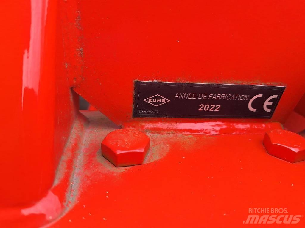 Kuhn EL 162-300 الكاسحات وقلابات التربة ذات المحركات