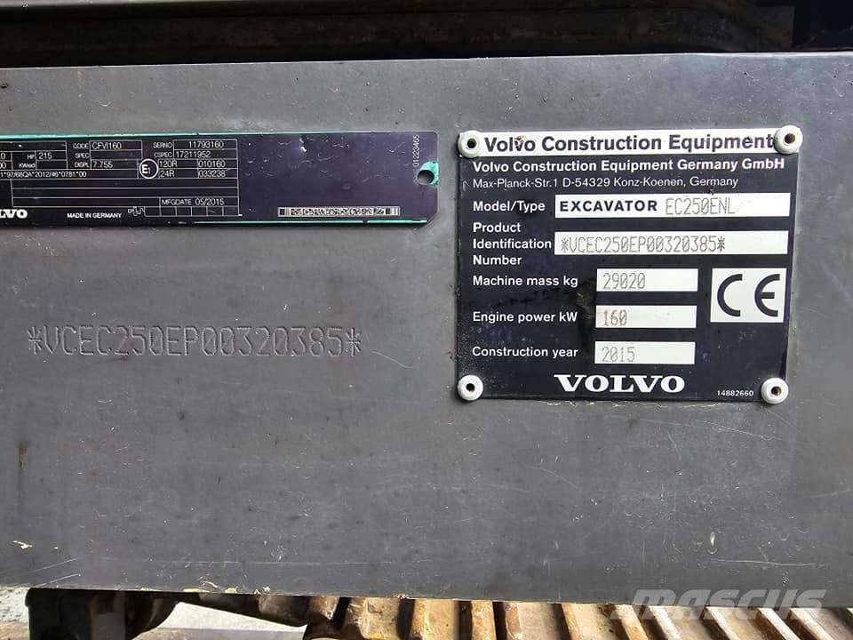 Volvo EC250 ENL حفارات زحافة