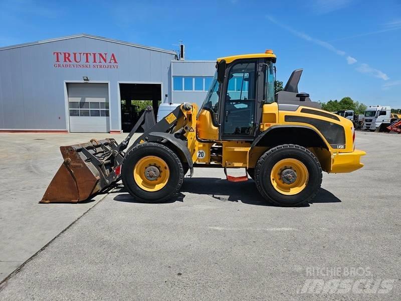 Volvo L 45 H لوادر بعجل