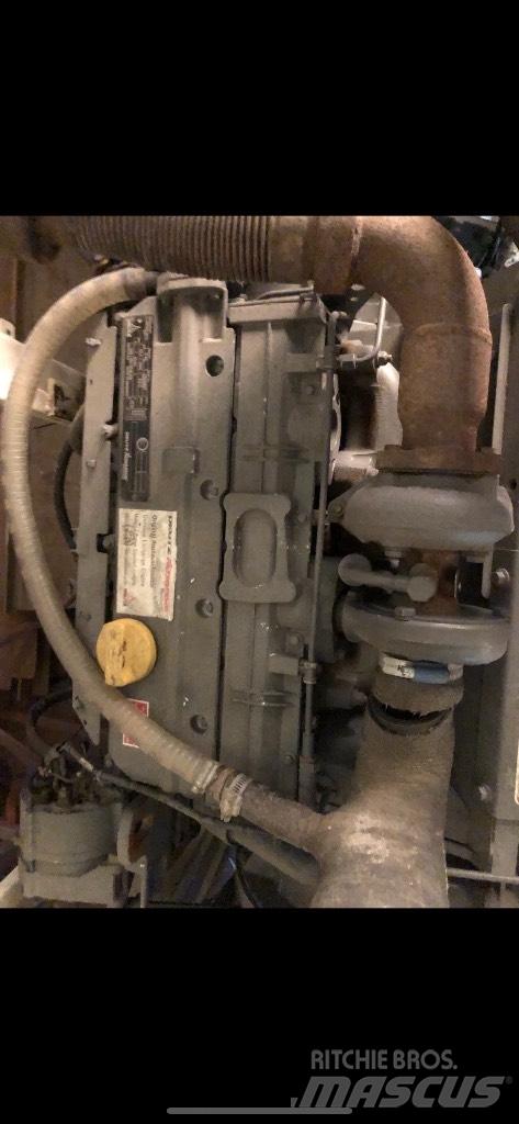 Deutz BF4M1012 لوادر بعجل