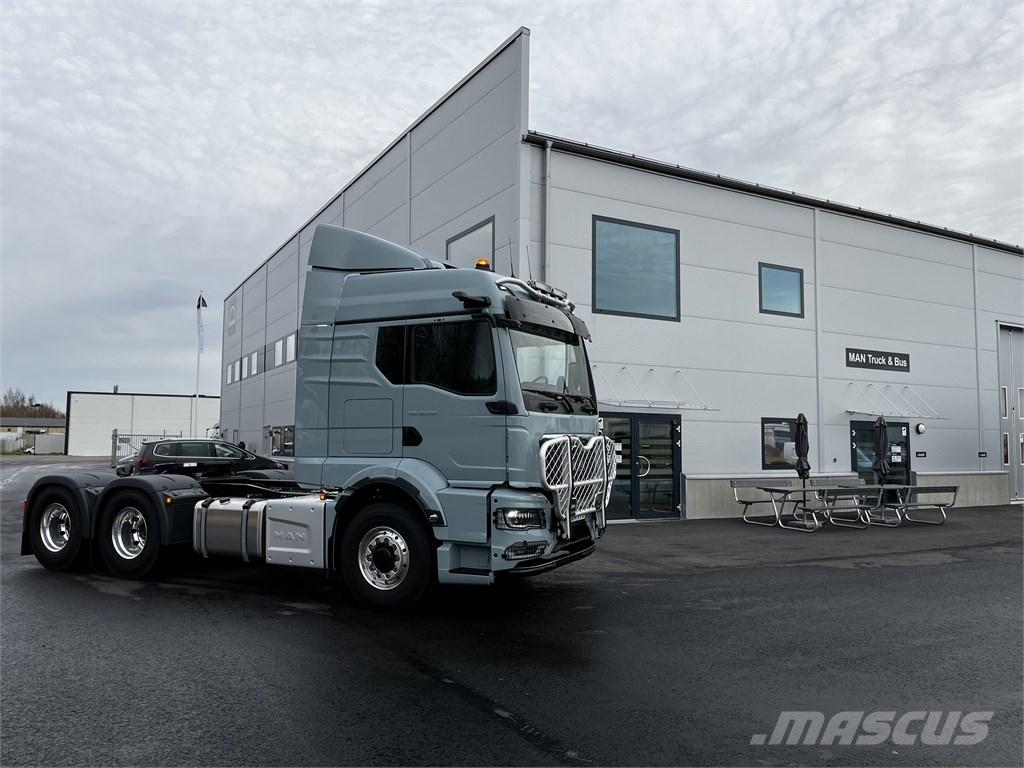 MAN TGS 33.520 6x4H وحدات الجر