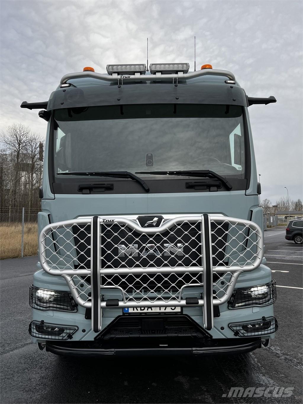 MAN TGS 33.520 6x4H وحدات الجر