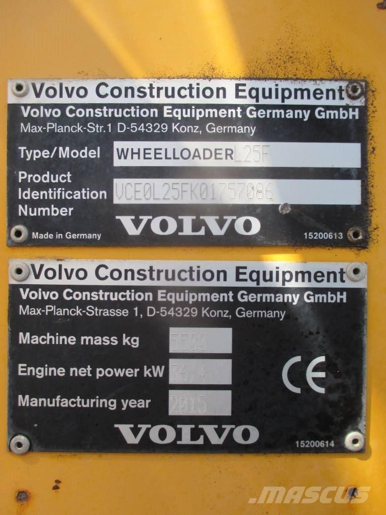 Volvo L 25 F لوادر بعجل