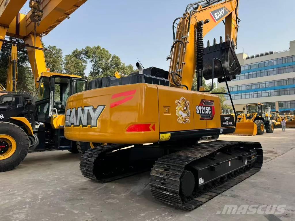 Sany SY 215 C حفارات زحافة