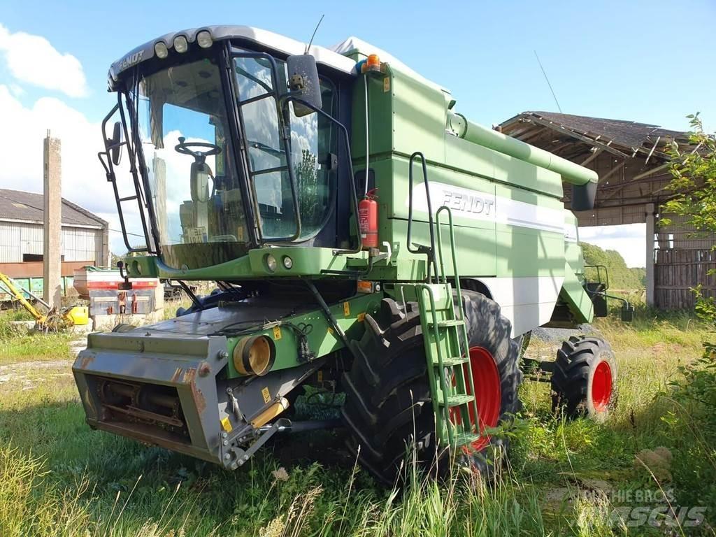 Fendt 5220 E حصادات