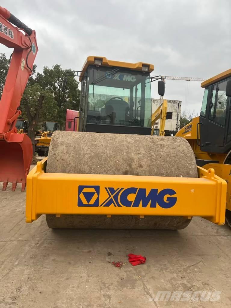 XCMG XS183 J مداحل أحادية الأسطوانة