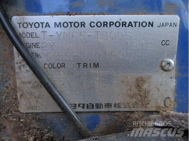 Toyota T-YM65 شاحنات مسطحة/مفصلية الجوانب