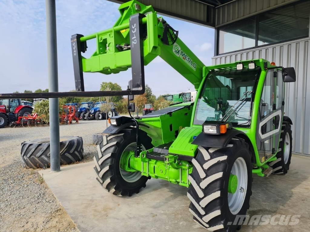 Merlo TF 33.7-115 مناولات متداخلة