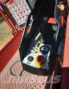 SkyJack SJ III 3219 رافعات مقصية الشكل