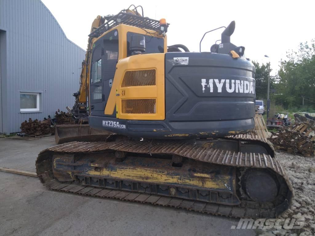 Hyundai HX 235 ALCR حفارات زحافة