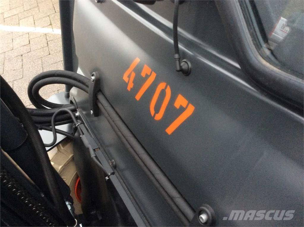 Linde E30 شاحنات ذات رافعات شوكية تعمل بالكهرباء