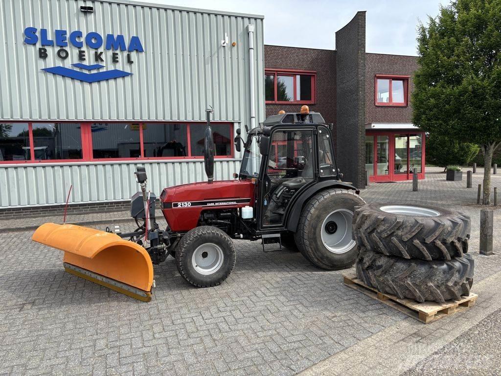 Case IH IH 2130 الجرارات