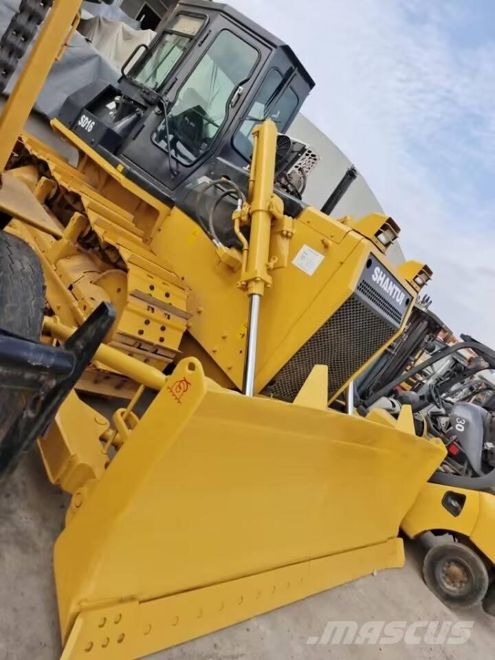 Shantui SD 16 بلدوزرات مجنزرة