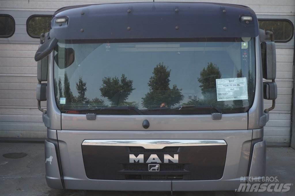 MAN F99L34 TGM كابينة والداخلية