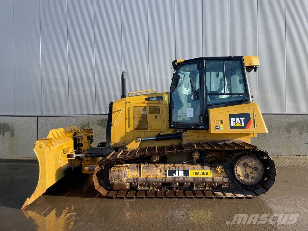 CAT D 6 K 2 LGP بلدوزرات مجنزرة