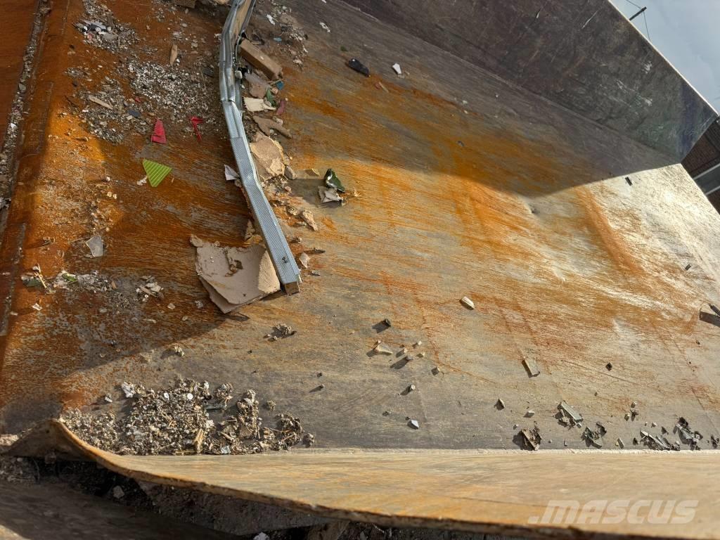 Haas Tyron 2000 XL آلات تمزيق المخلفات