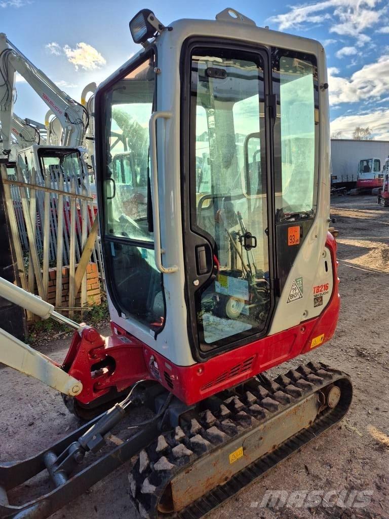 Takeuchi TB 216 حفارات صغيرة أقل من 7 طن (حفارات صغيرة)