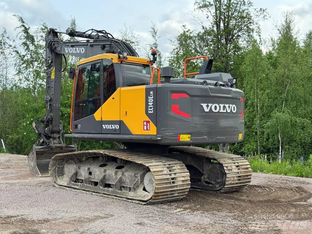 Volvo EC 140 ELM حفارات زحافة