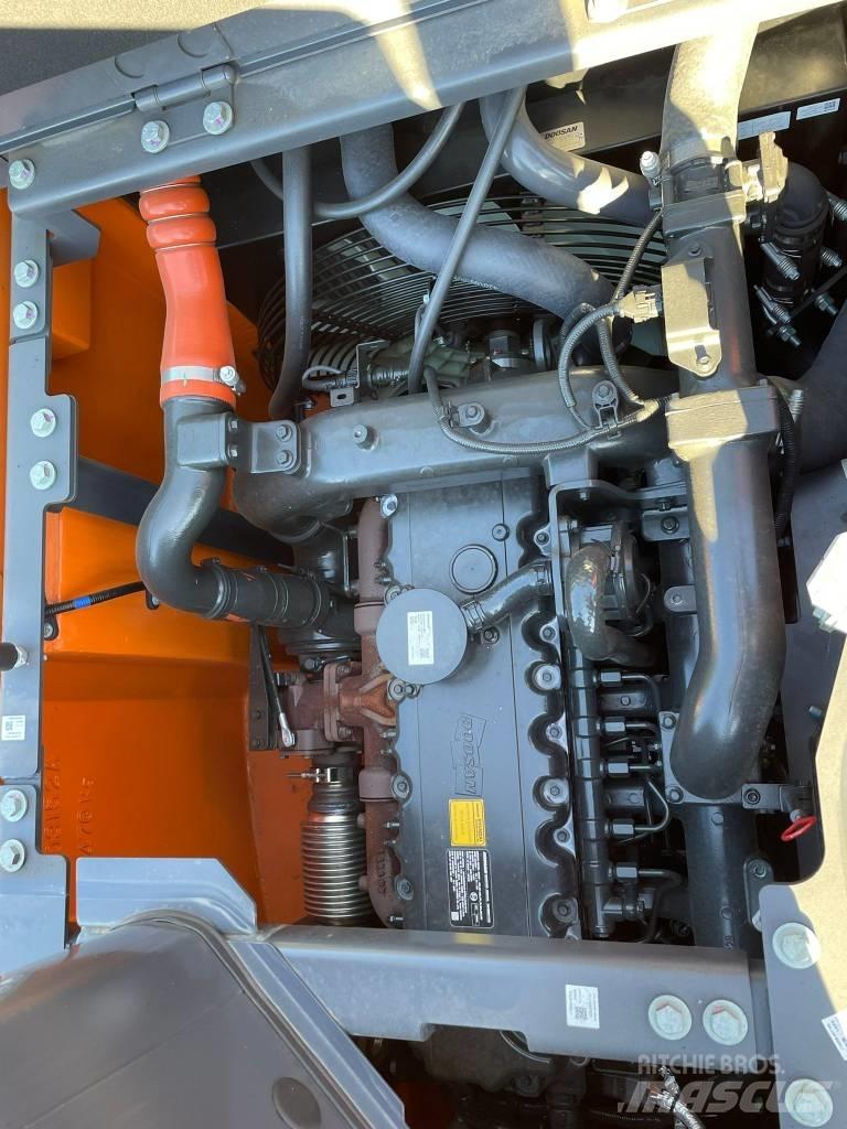 Doosan DX 235 LCR حفارات زحافة