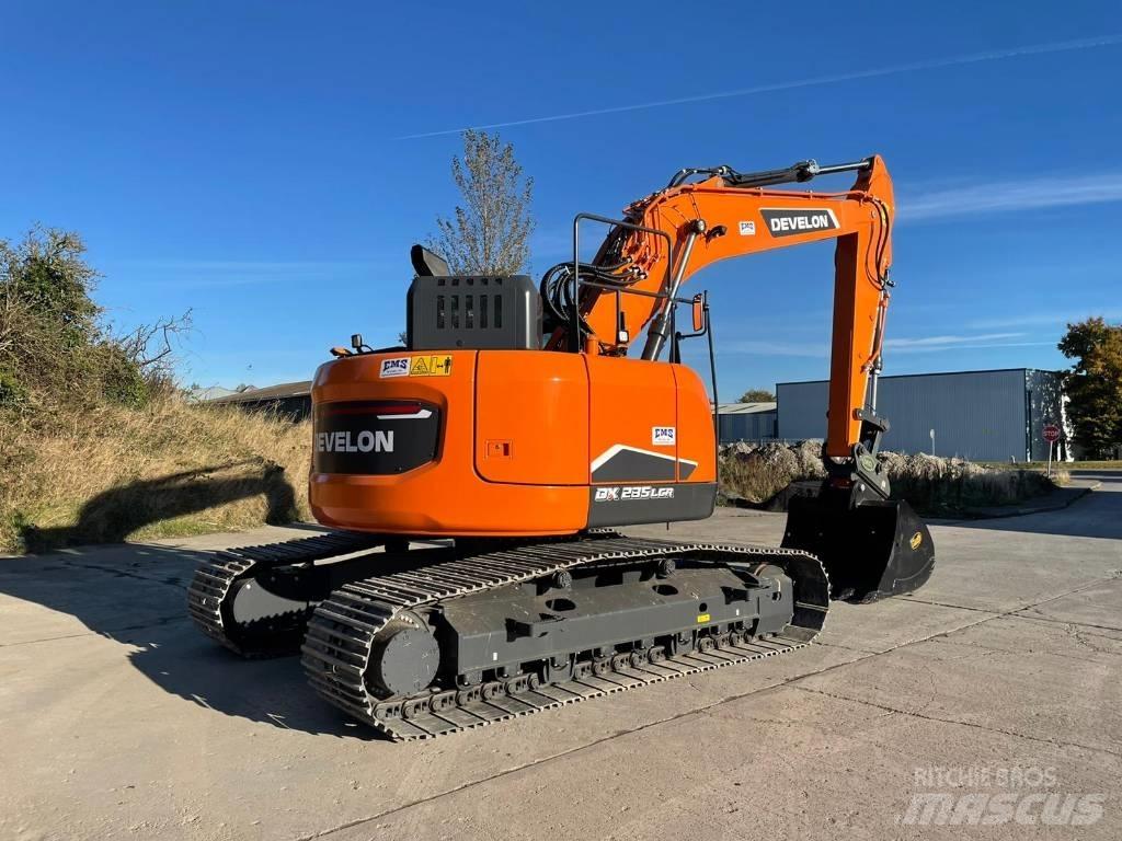 Doosan DX 235 LCR حفارات زحافة