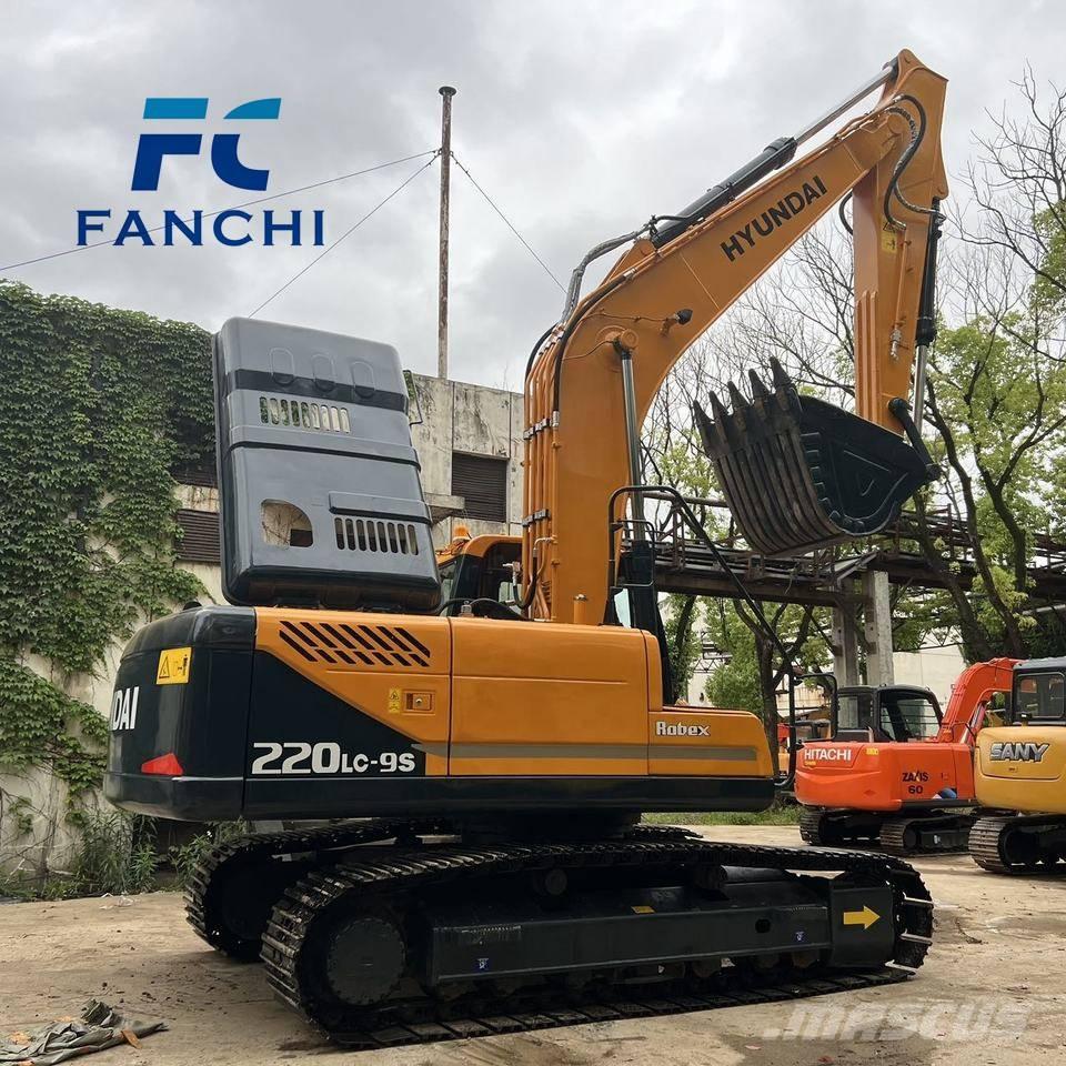 Hyundai 220LC-9S حفارات زحافة