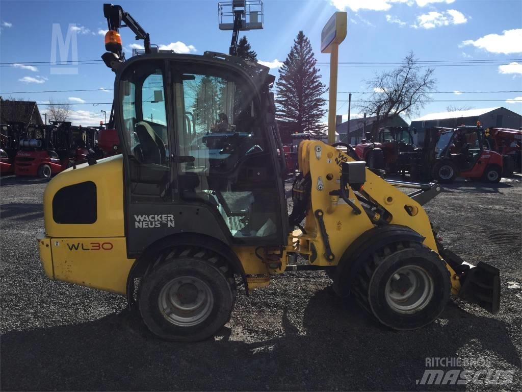 Wacker Neuson WL30 لوادر بعجل