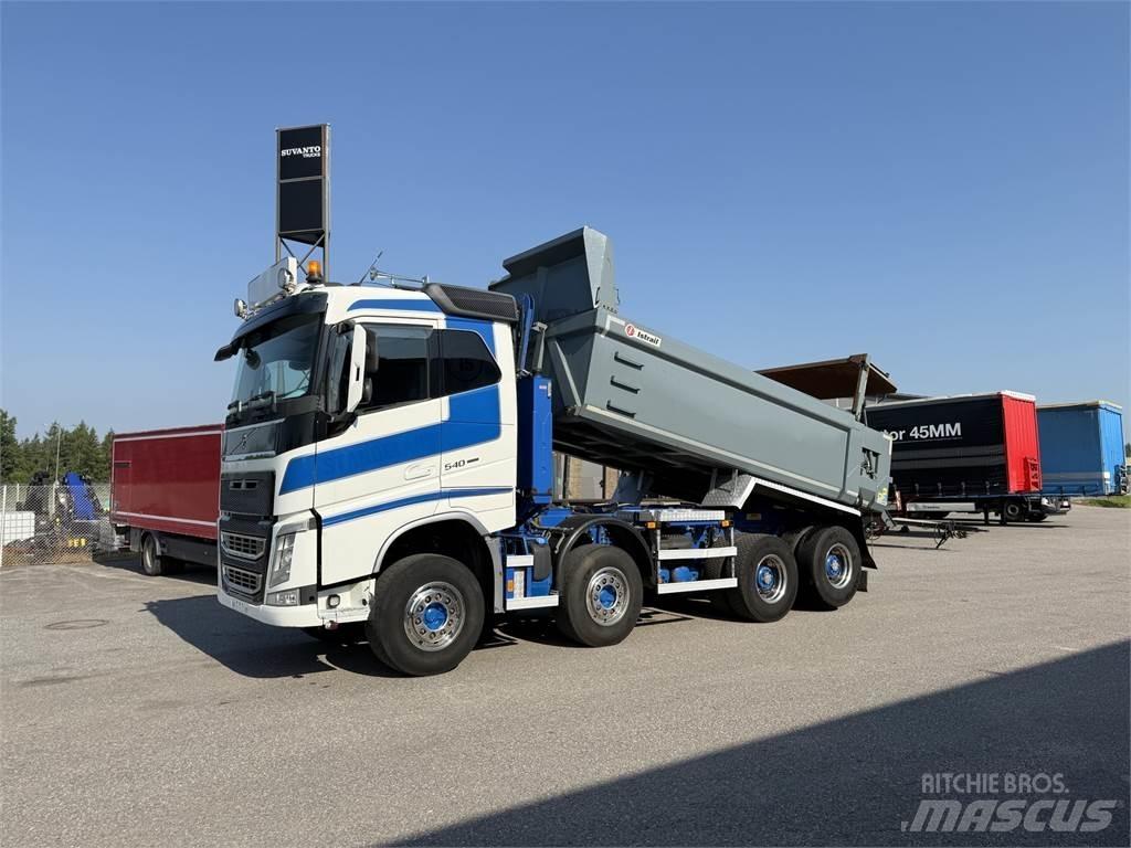 Volvo FH540 8X4 شاحنات قلابة