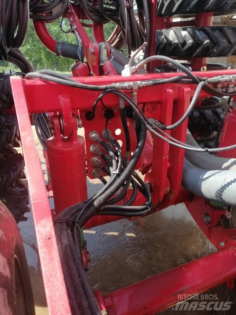 Horsch Pronto 6 AS مثاقيب