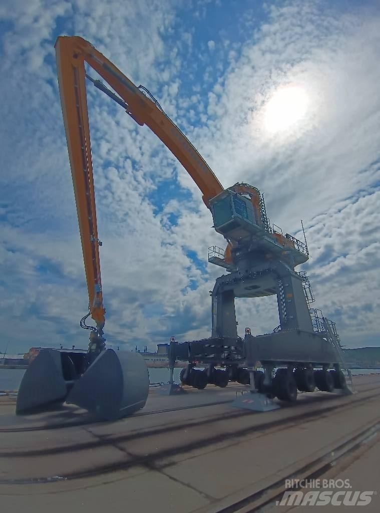Liebherr LH 150 M مناولات المخلفات / مناولات صناعية