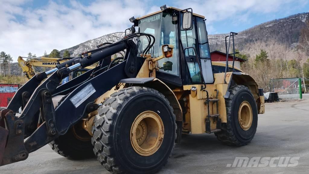 CAT 962 G لوادر بعجل
