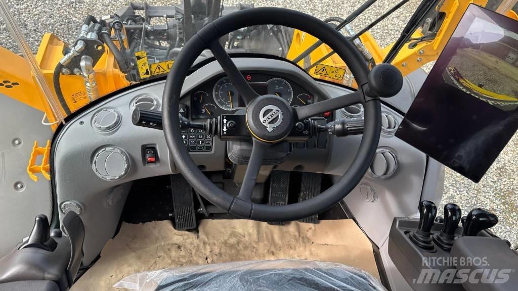 Volvo L 90 H لوادر بعجل