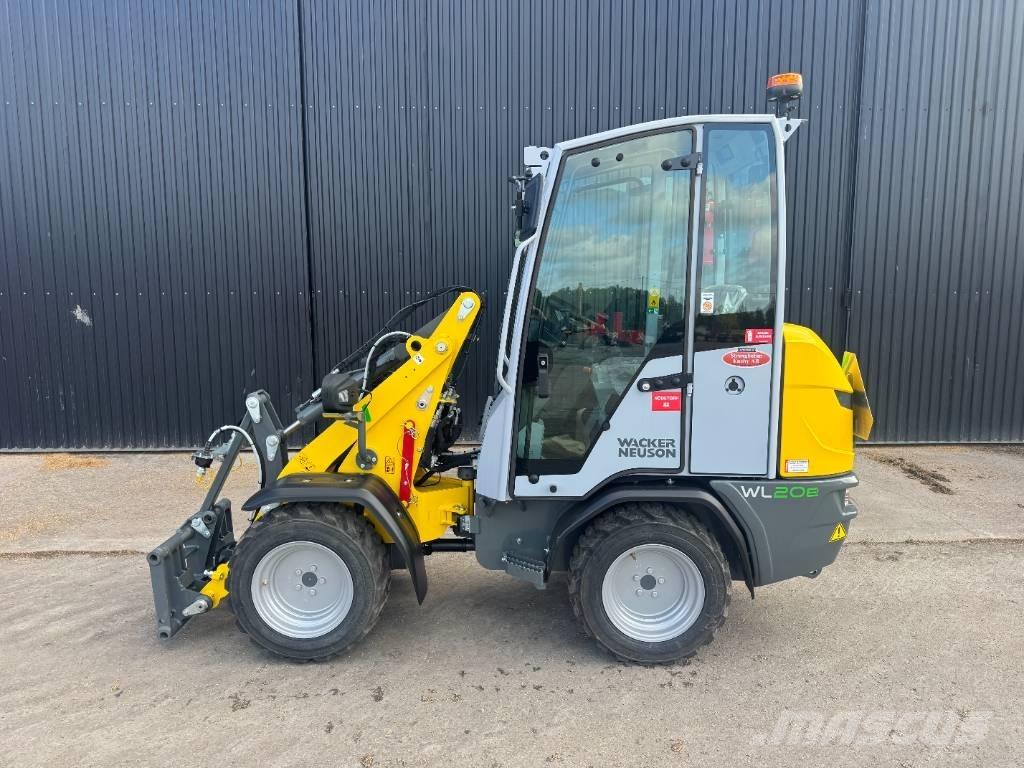 Wacker Neuson WL 20e لوادر انزلاقية التوجيه