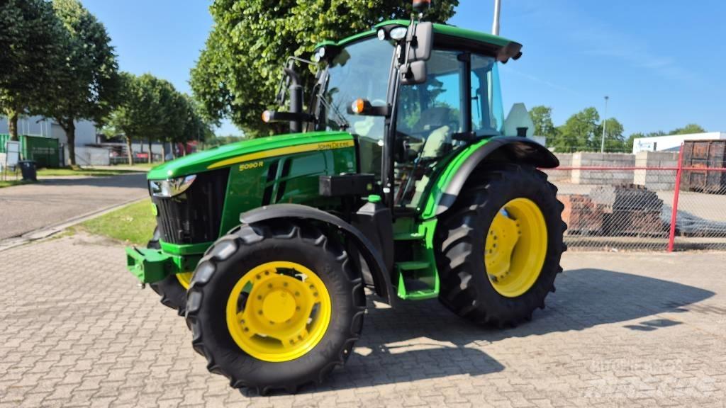 John Deere 5090 R الجرارات