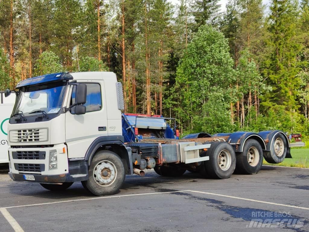 Volvo FM 13 400 شاحنات بمقصورة وهيكل