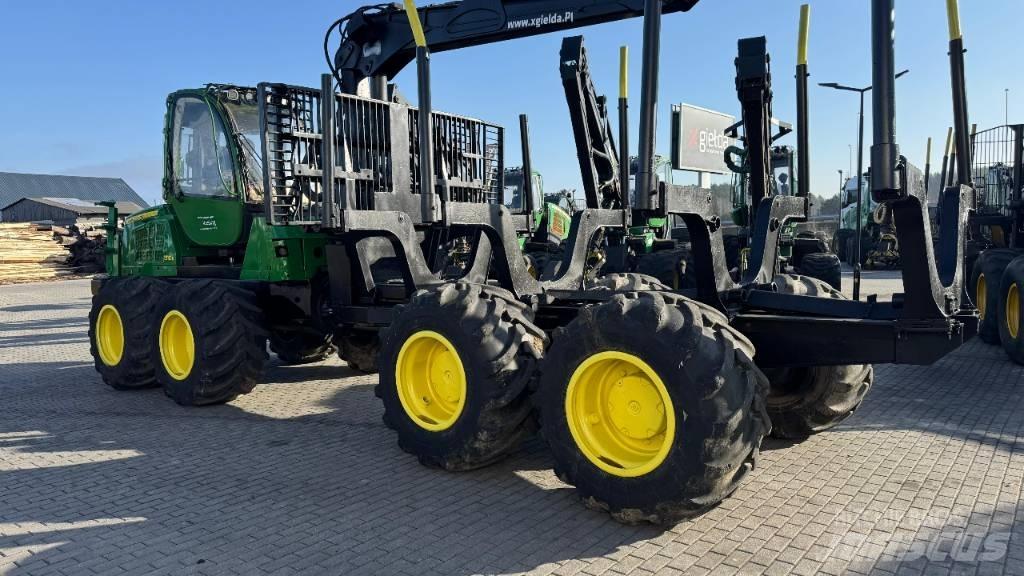 John Deere 1510 E شاحنات