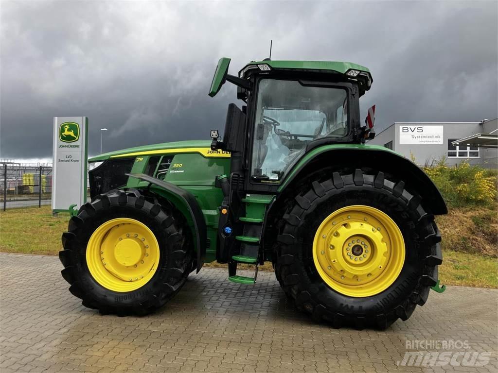 John Deere 7R 350 الجرارات