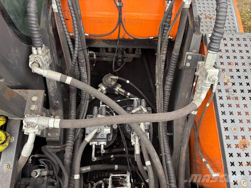 Doosan DX 530 LC-7 M حفارات زحافة