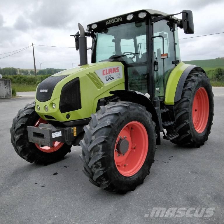 CLAAS Arion 430 CIS الجرارات