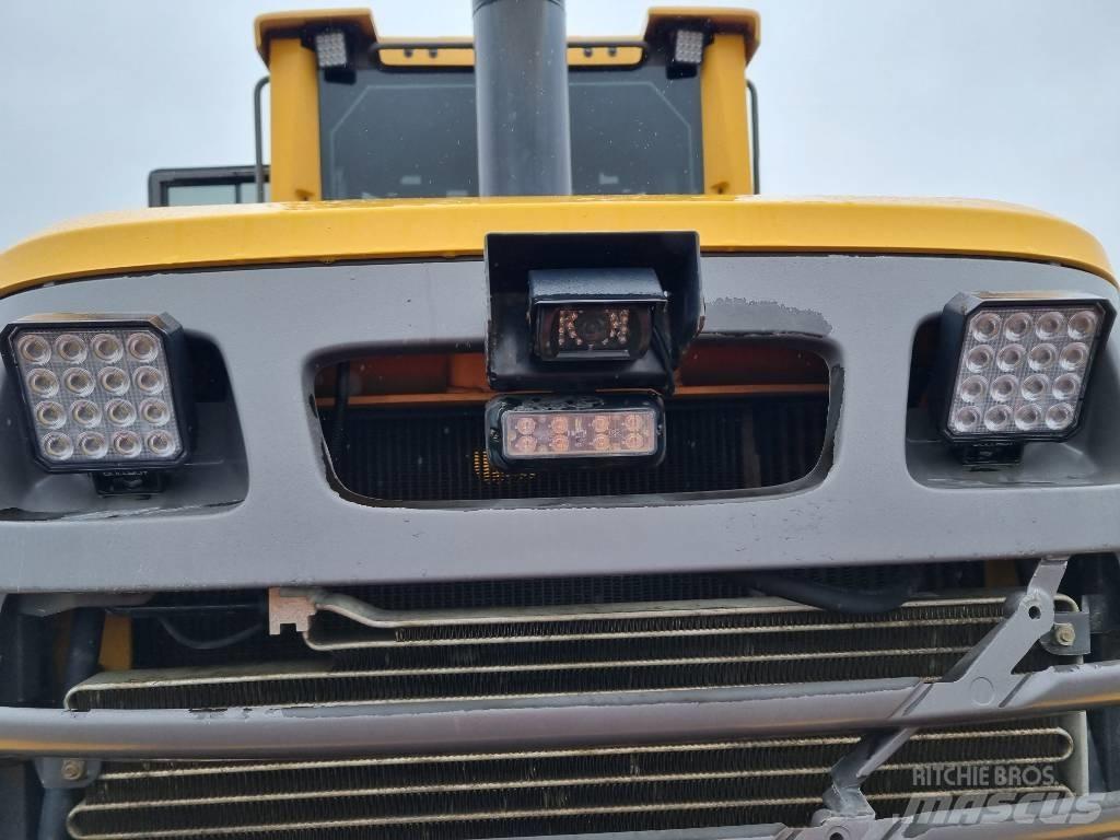 Volvo L 70 F لوادر بعجل