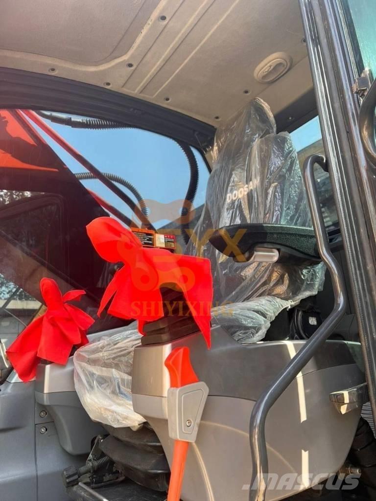 Doosan DX 300LC-9C حفارات زحافة