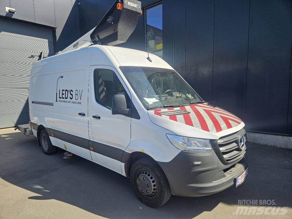 VERSALIFT VT 145 F المنصات الهوائية المثبتة على شاحنة