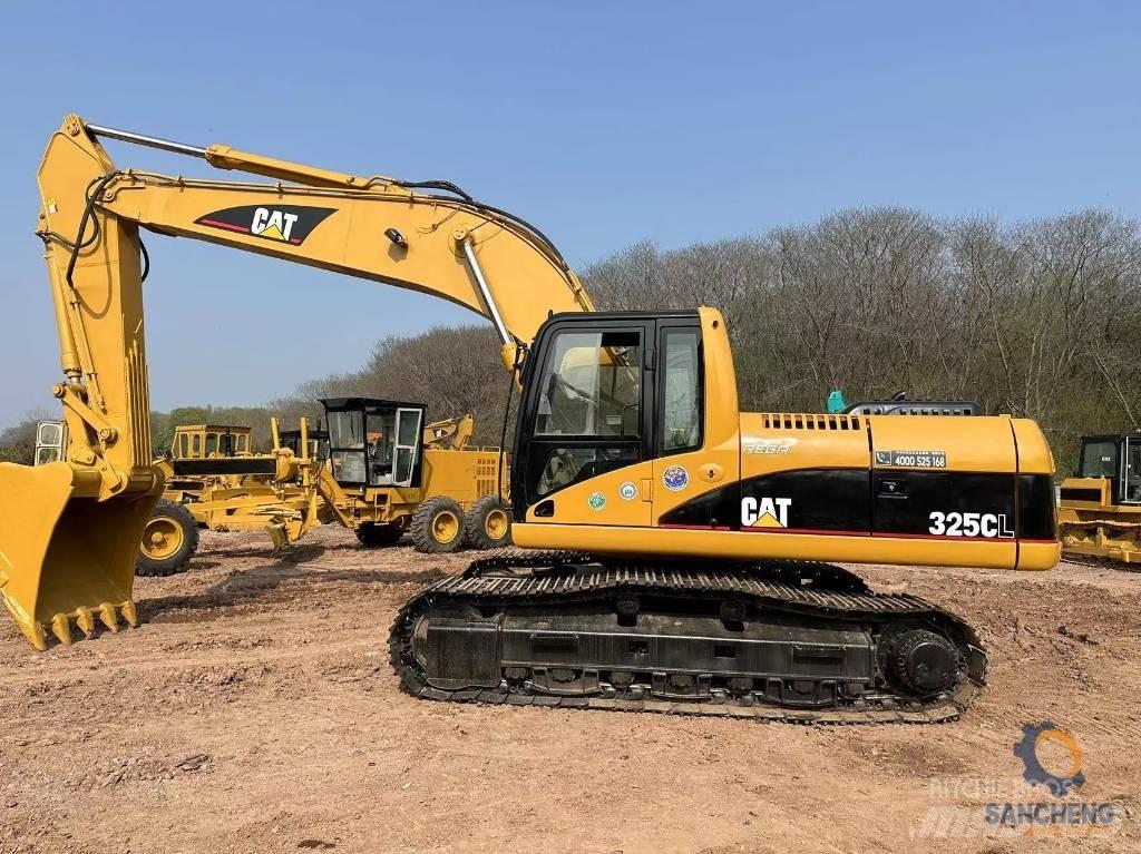 CAT 325 C حفارات زحافة