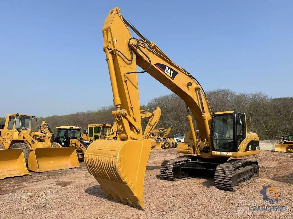 CAT 325 C حفارات زحافة