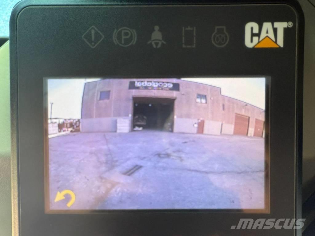 CAT 299 D3 لوادر انزلاقية التوجيه