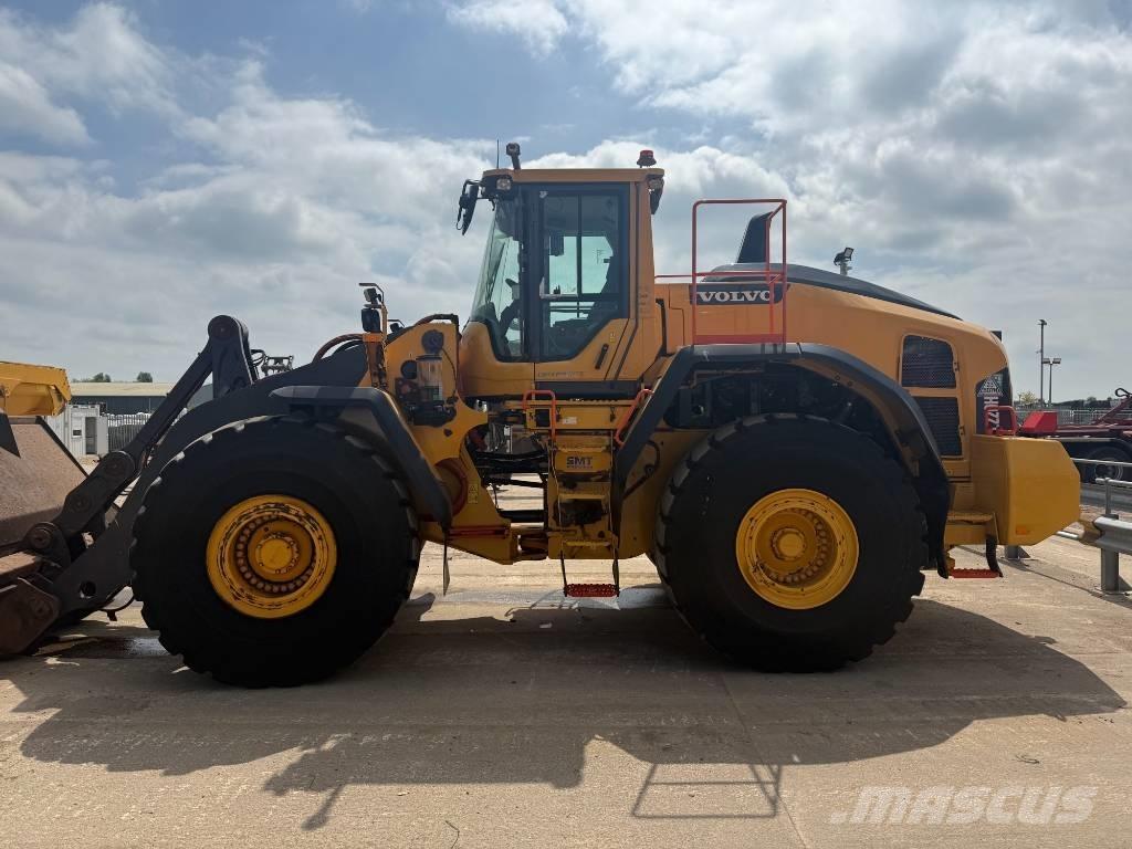 Volvo L 220 H لوادر بعجل