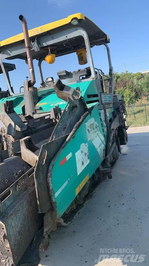 Vögele 2100-2 معدات السفلتة