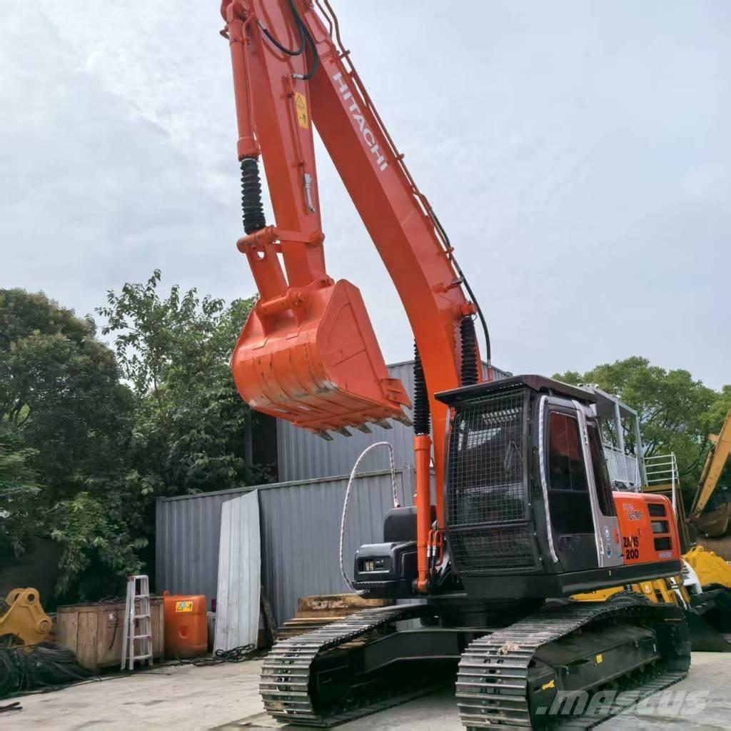 Hitachi ZX 200-3 G حفارات زحافة